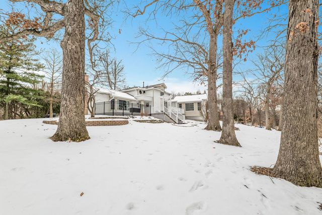 10 Deerpath Lane, Palos Park, IL 60464