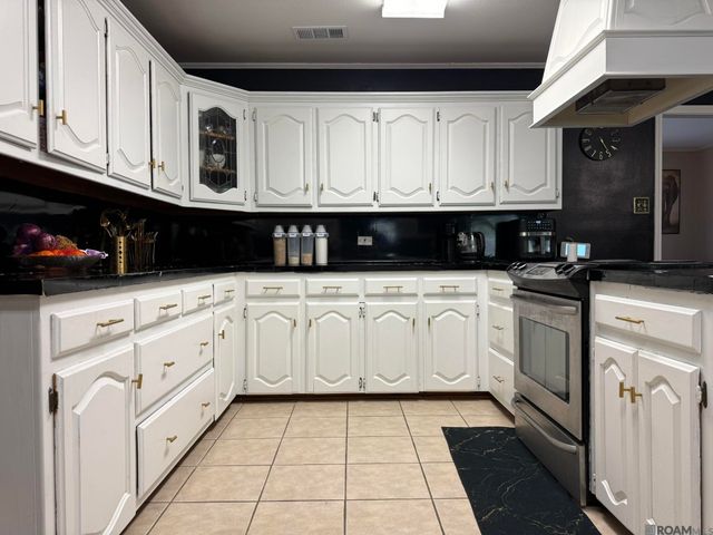 459 Nancy Dr, Baton Rouge, LA 70819