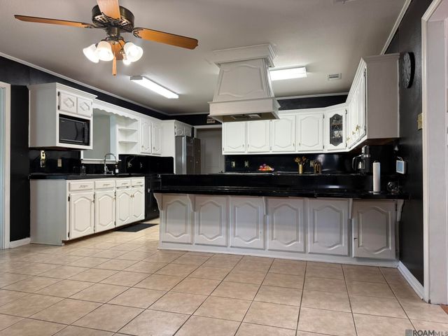 459 Nancy Dr, Baton Rouge, LA 70819