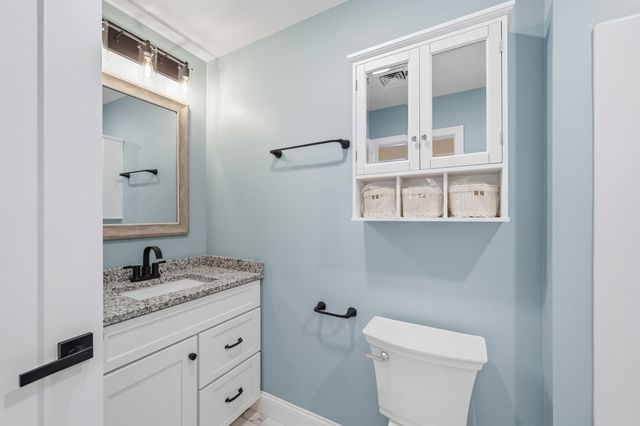 15 Walton Road, Plaistow, NH 03865