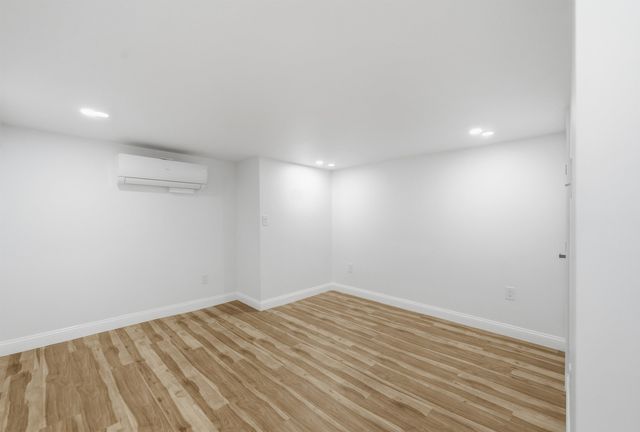 15 Walton Road, Plaistow, NH 03865