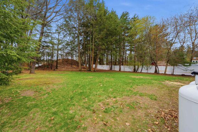 15 Walton Road, Plaistow, NH 03865