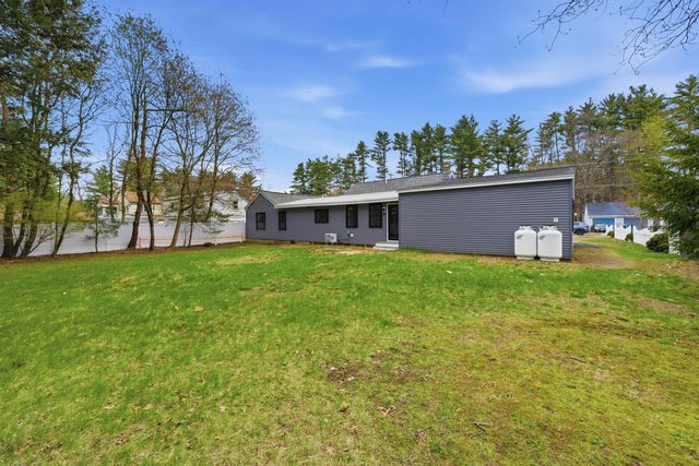 15 Walton Road, Plaistow, NH 03865