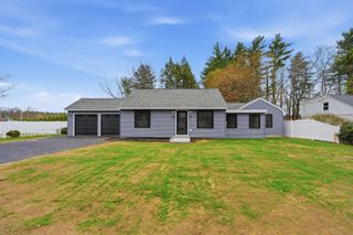 15 Walton Road, Plaistow, NH 03865