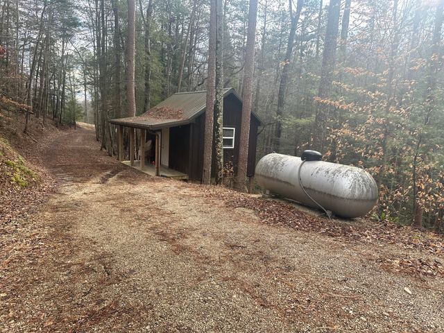 572 Paradise Drive, Rogers, KY 41365