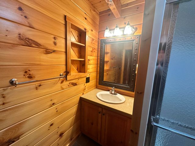 572 Paradise Drive, Rogers, KY 41365