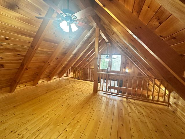 572 Paradise Drive, Rogers, KY 41365