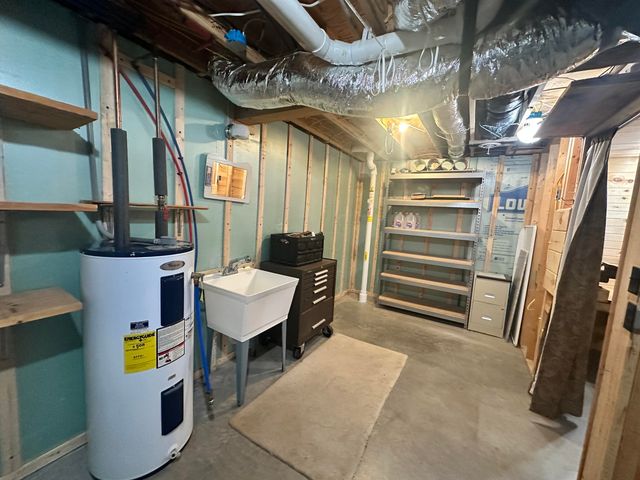 572 Paradise Drive, Rogers, KY 41365