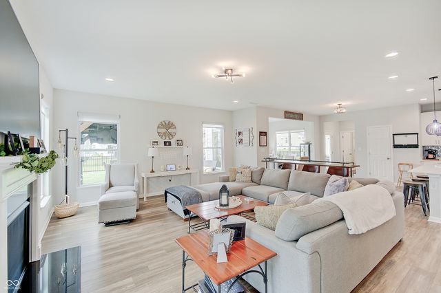4242 Ironclad Drive, Bargersville, IN 46106