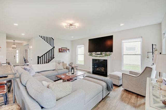 4242 Ironclad Drive, Bargersville, IN 46106