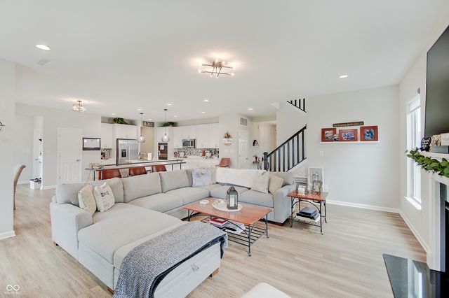 4242 Ironclad Drive, Bargersville, IN 46106