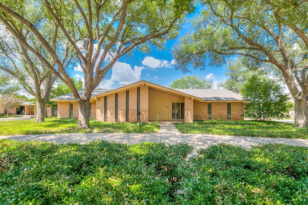 Image 2 of property listing at 2640 Vista Del Arroyo, San Angelo, TX 76904