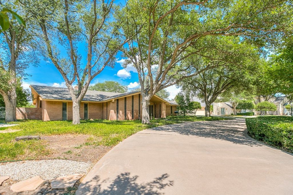 Image 4 of property listing at 2640 Vista Del Arroyo, San Angelo, TX 76904