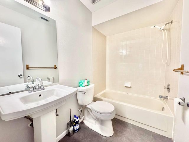 5124 GAINSVILLE DRIVE, Temple Terrace, FL 33617