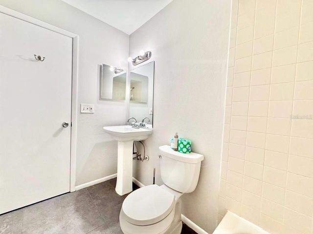 5124 GAINSVILLE DRIVE, Temple Terrace, FL 33617