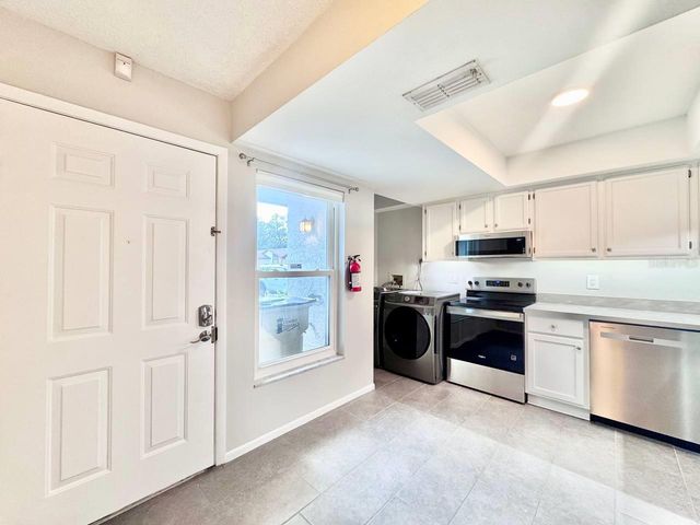 5124 GAINSVILLE DRIVE, Temple Terrace, FL 33617