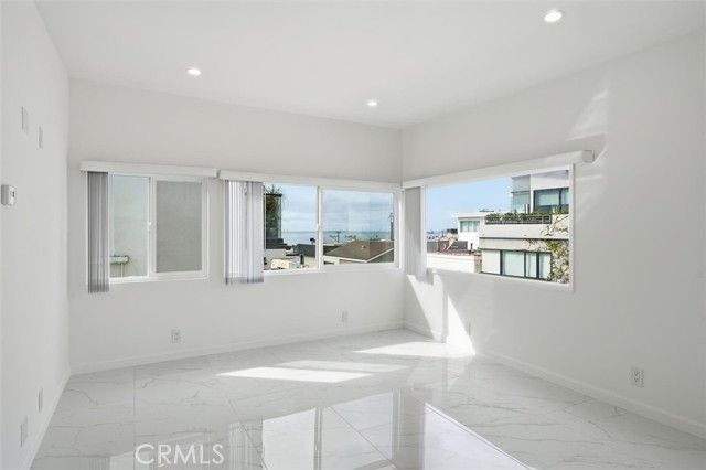 220 39th B, Manhattan Beach, CA 90266