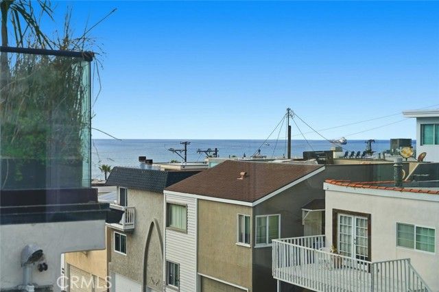 220 39th B, Manhattan Beach, CA 90266