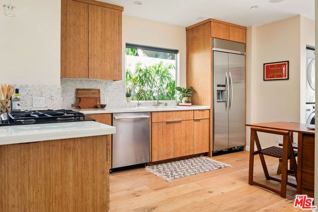 1240 N Spaulding Avenue, West Hollywood, CA 90046