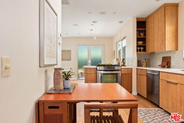 1240 N Spaulding Avenue, West Hollywood, CA 90046