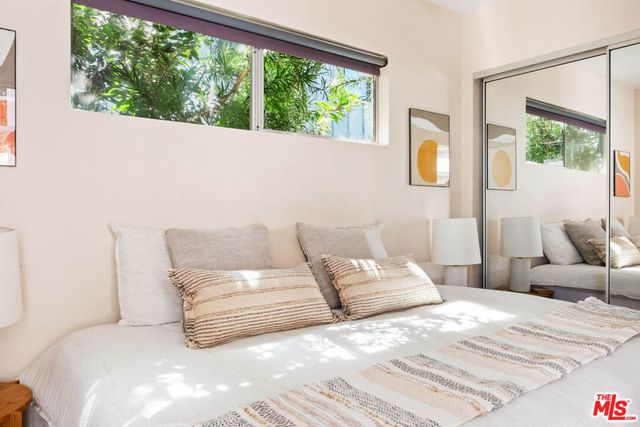 1240 N Spaulding Avenue, West Hollywood, CA 90046