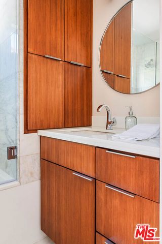 1240 N Spaulding Avenue, West Hollywood, CA 90046