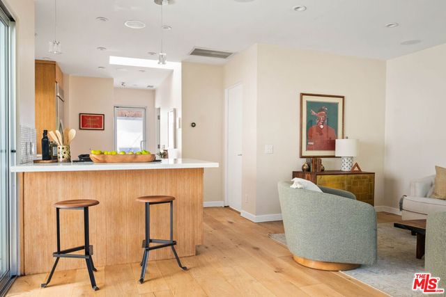 1240 N Spaulding Avenue, West Hollywood, CA 90046