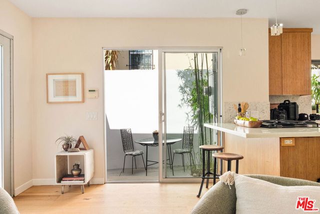 1240 N Spaulding Avenue, West Hollywood, CA 90046