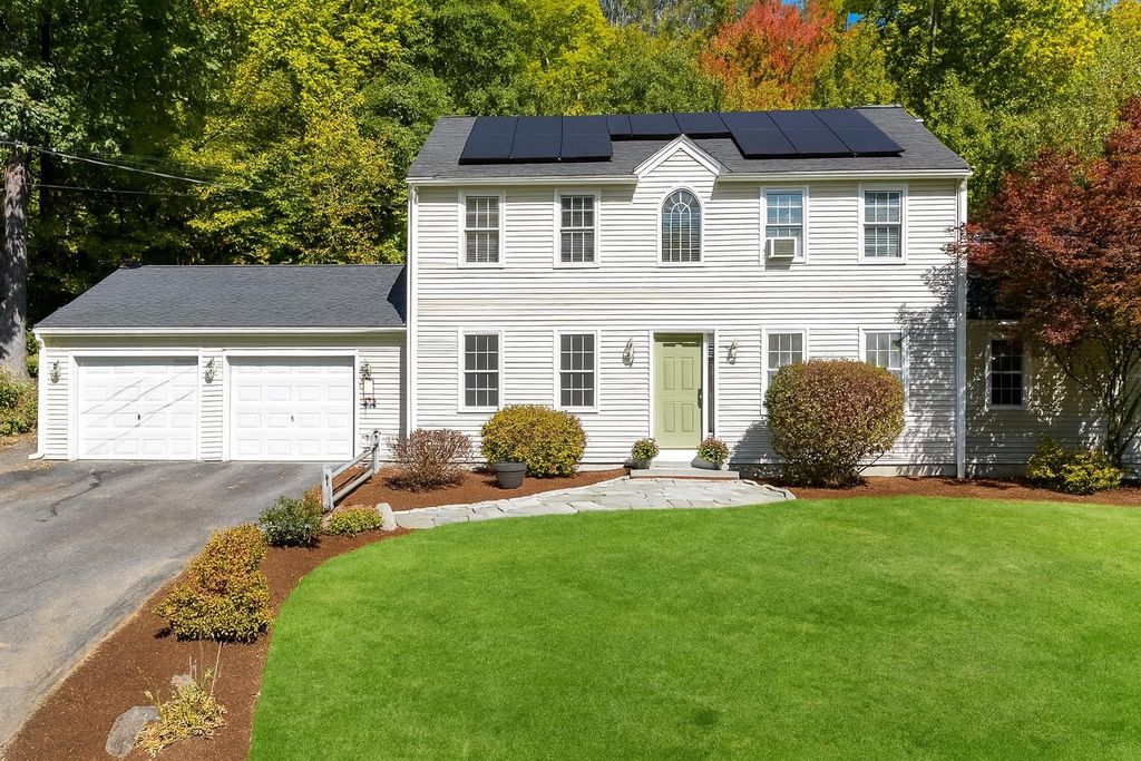 318 Old Post Road, Newbury, NH 03255