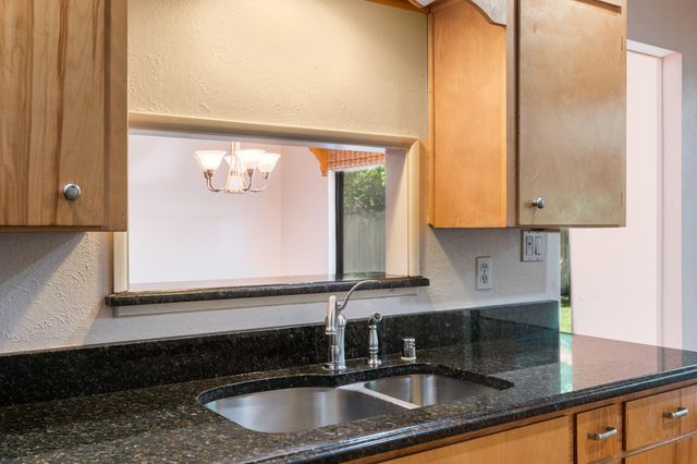 2912 MESILLA Street NE, Albuquerque, NM 87110