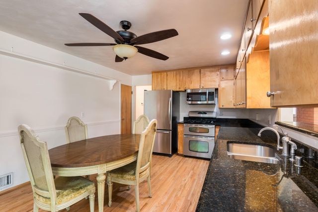 2912 MESILLA Street NE, Albuquerque, NM 87110