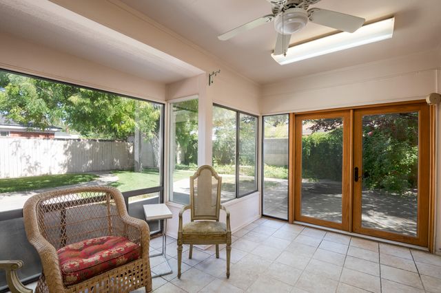 2912 MESILLA Street NE, Albuquerque, NM 87110