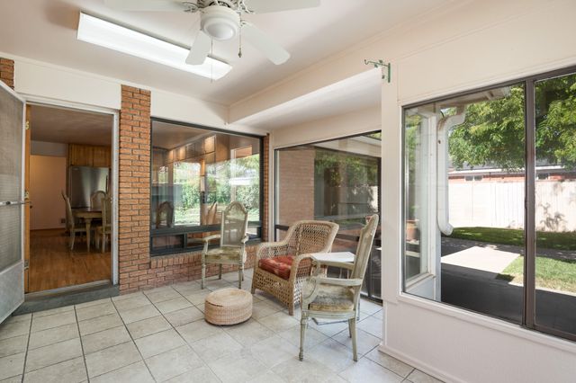 2912 MESILLA Street NE, Albuquerque, NM 87110