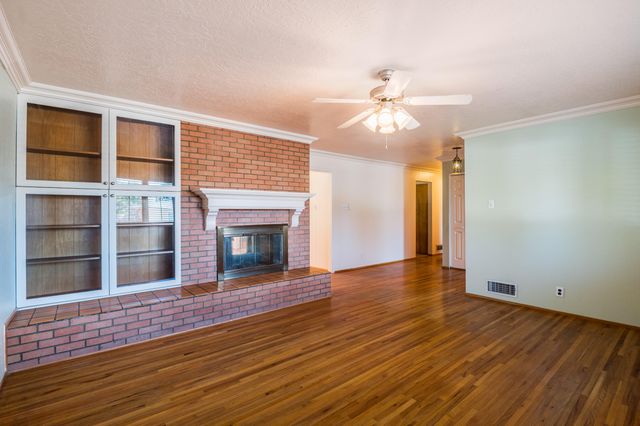 2912 MESILLA Street NE, Albuquerque, NM 87110