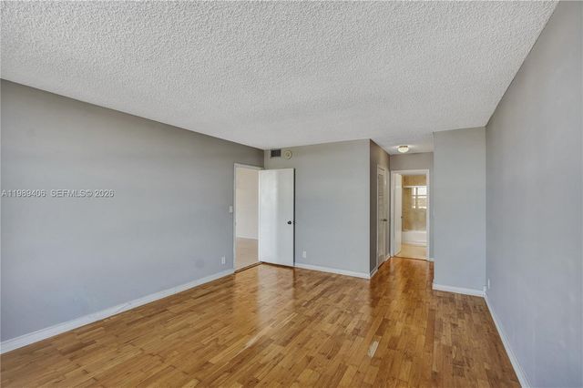 2500 Parkview Dr 808, Hallandale Beach, FL 33009