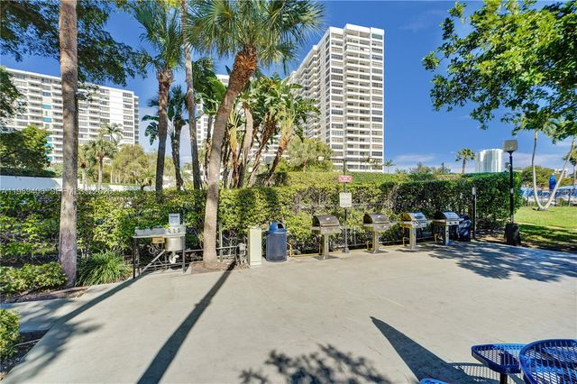 2500 Parkview Dr 808, Hallandale Beach, FL 33009