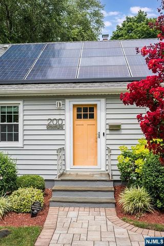 200 Grove Street, Montclair, NJ 07042
