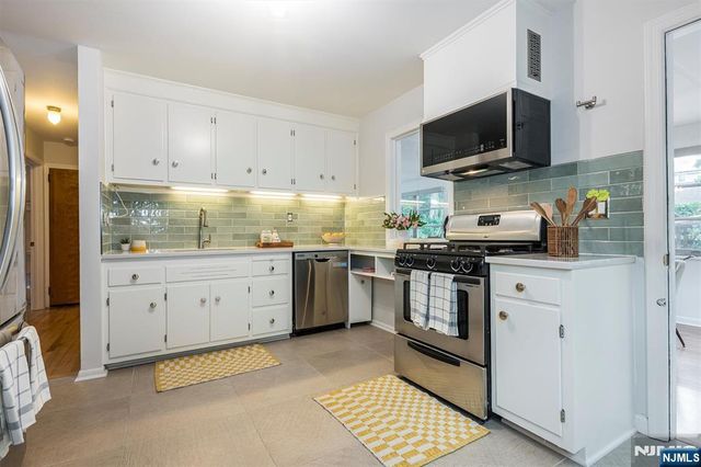 200 Grove Street, Montclair, NJ 07042