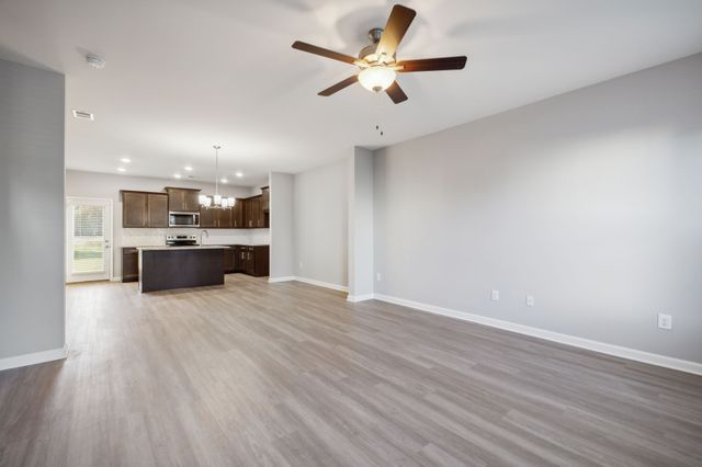 129 Floyd Jct, Lebanon, TN 37087