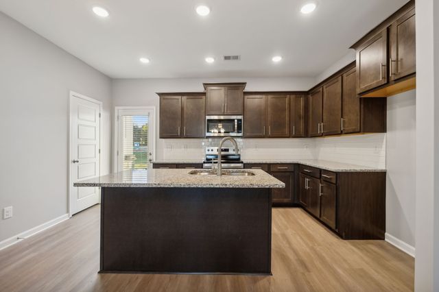 129 Floyd Jct, Lebanon, TN 37087