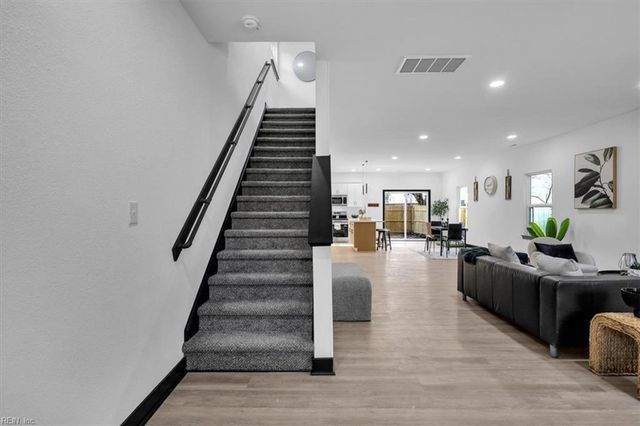 26 Booker ST, Hampton, VA 23663