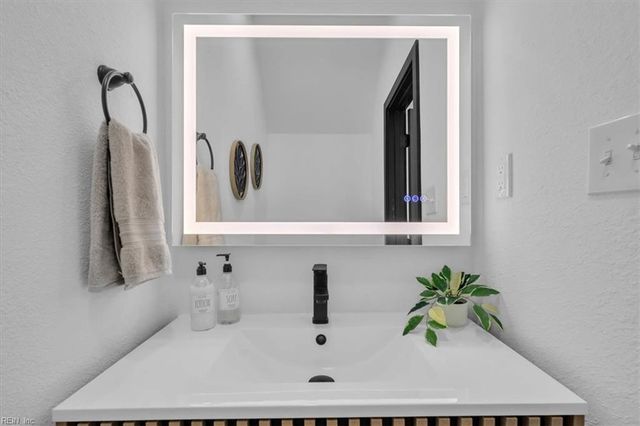 26 Booker ST, Hampton, VA 23663