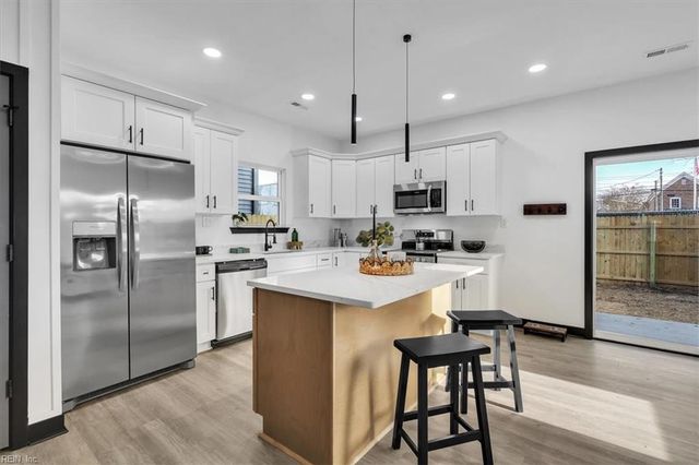 26 Booker ST, Hampton, VA 23663