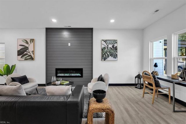 26 Booker ST, Hampton, VA 23663