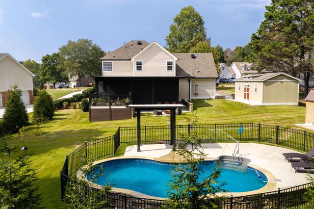 8912 Grey Mountain Drive, Ooltewah, TN 37363