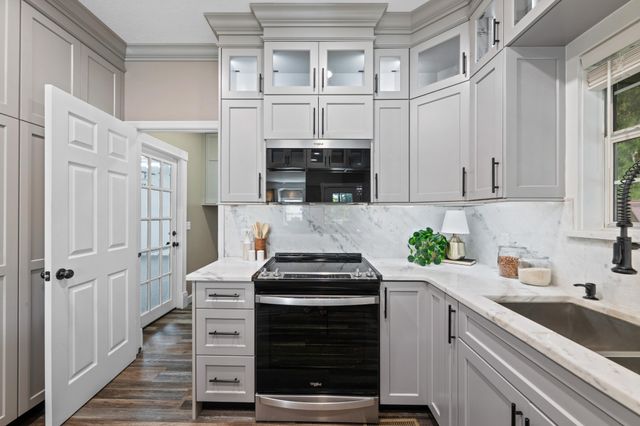 8912 Grey Mountain Drive, Ooltewah, TN 37363