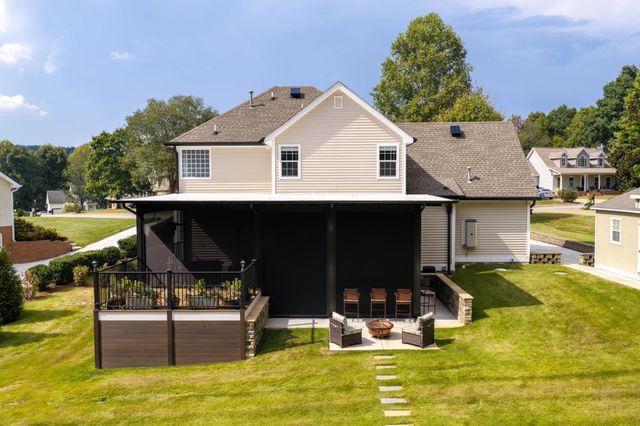 8912 Grey Mountain Drive, Ooltewah, TN 37363