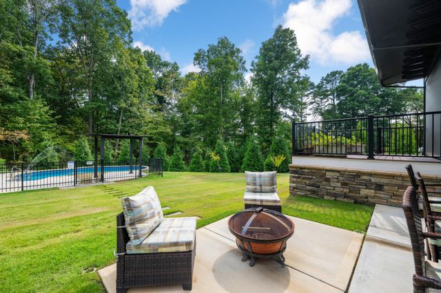 8912 Grey Mountain Drive, Ooltewah, TN 37363