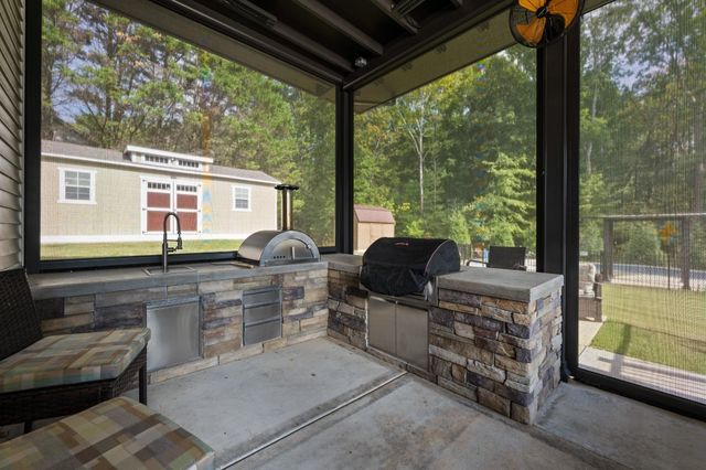 8912 Grey Mountain Drive, Ooltewah, TN 37363