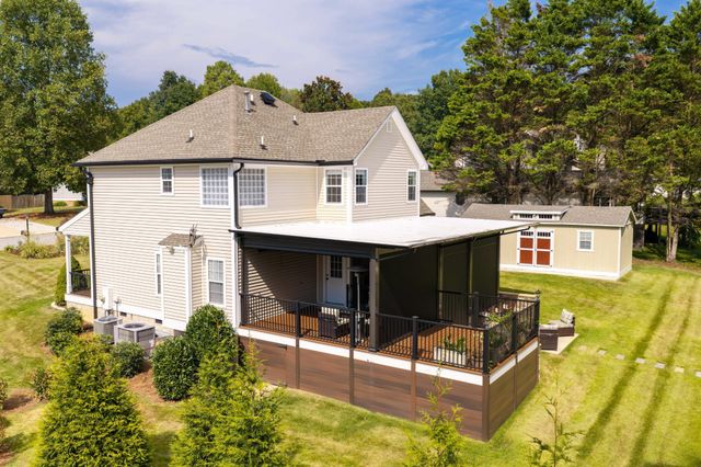 8912 Grey Mountain Drive, Ooltewah, TN 37363